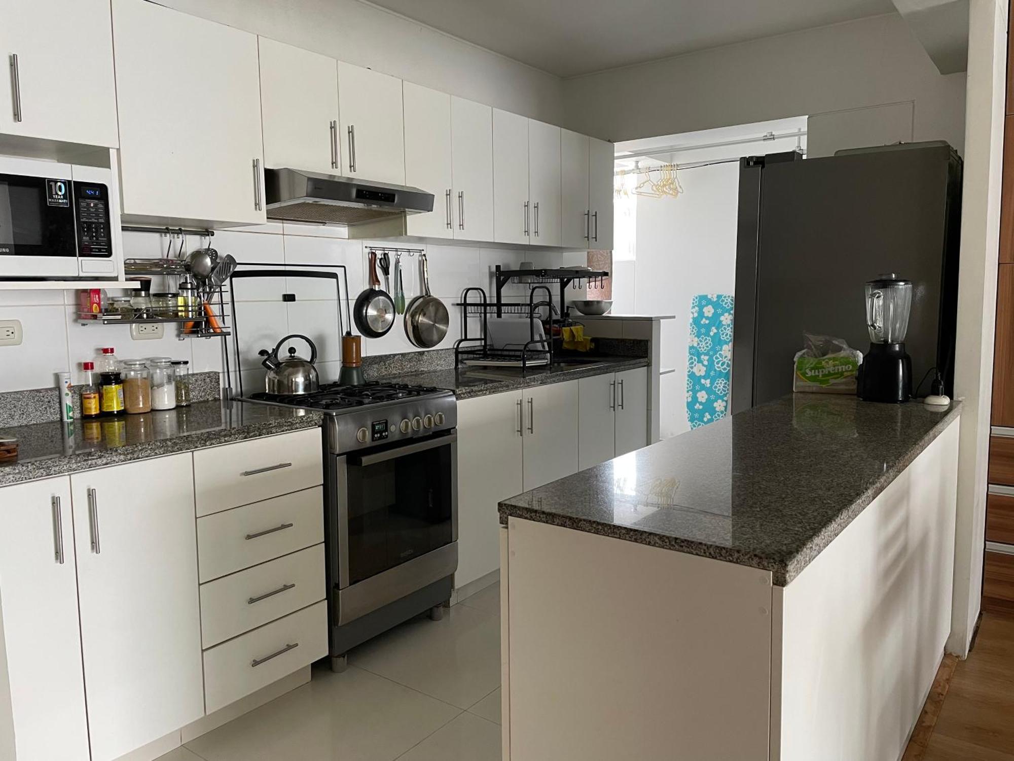 Departamento Compartido San Isidro Séjour chez l'habitant Lima