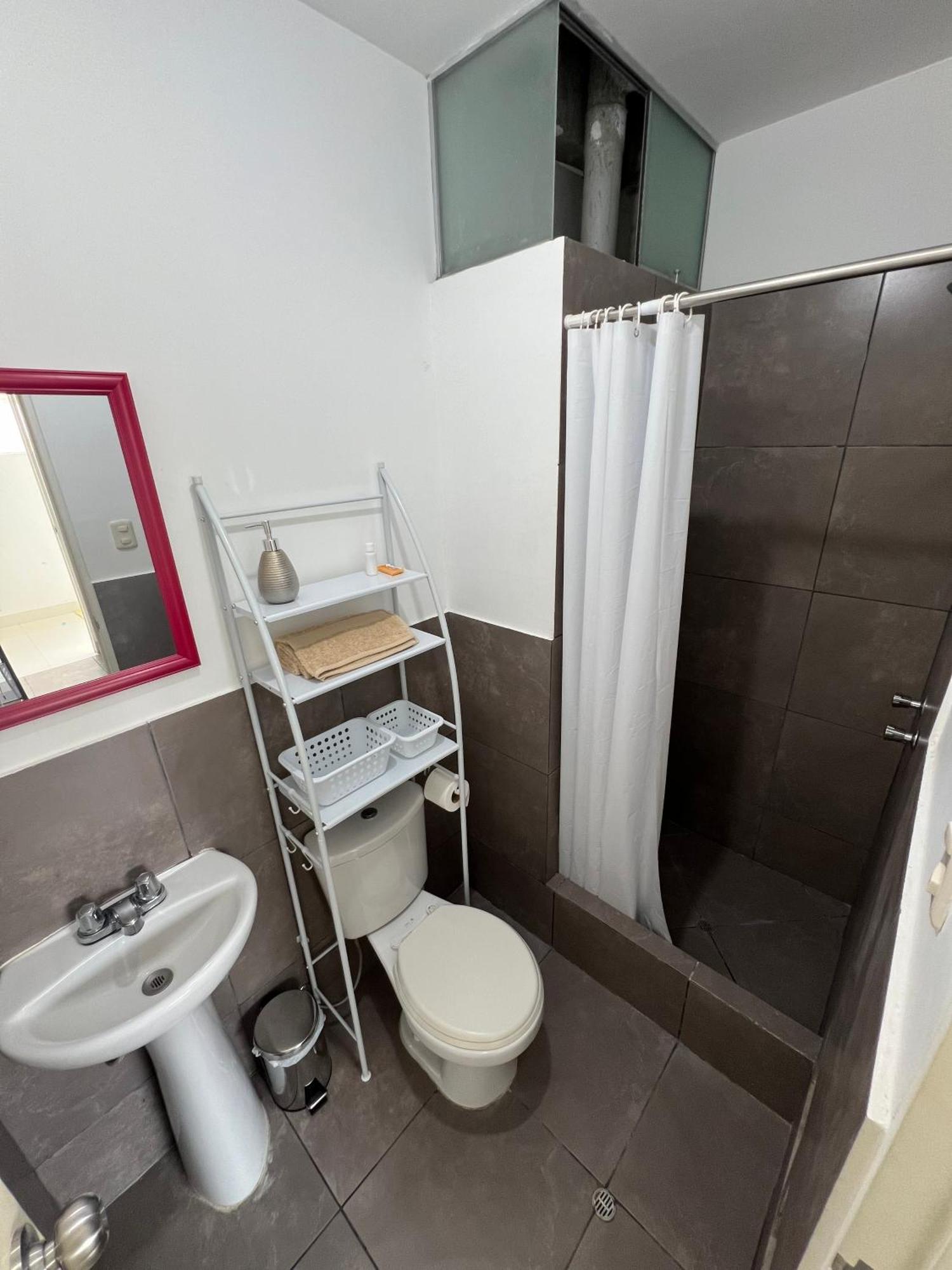 Homestay Departamento Compartido San Isidro